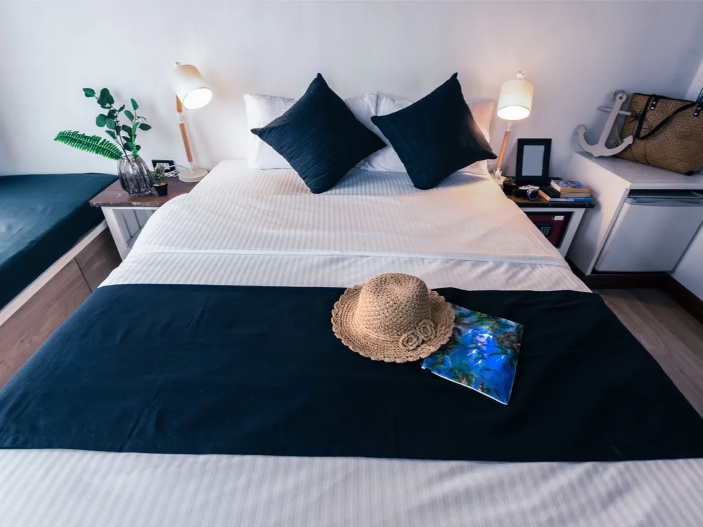How to Enter the Airbnb Market