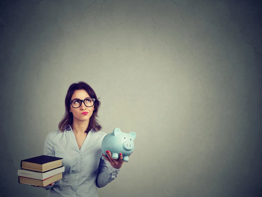 Understanding the Pros and Cons of Taking a Gap Year