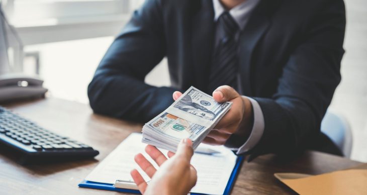 Find Out How to Qualify for Low Interest Loans